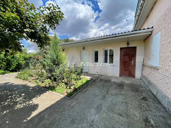 Дом 180 м² на участке 18,8 сот.