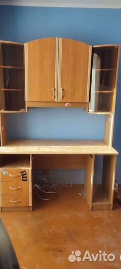 Компьютерный стол