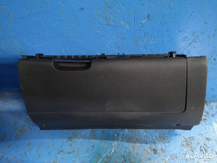 Бардачок Skoda Octavia 2 (A5) (2004 - 2009)