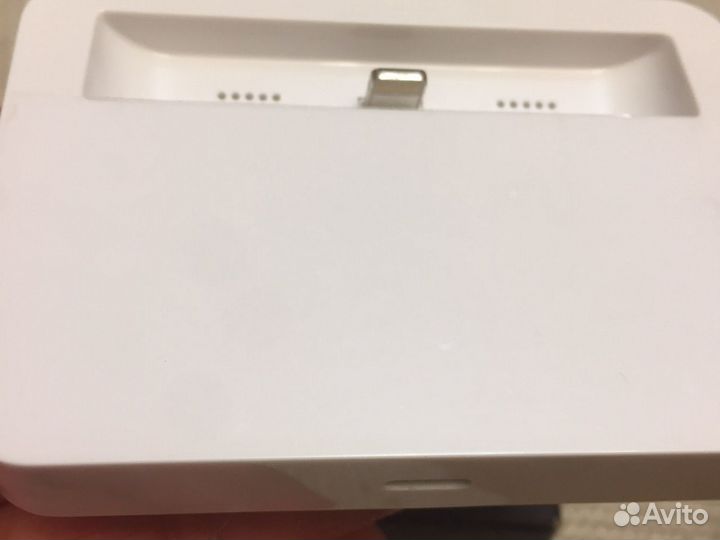 Док станция IPhone5/4 / iPad Connection Kit