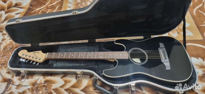 Fender stratacoustic