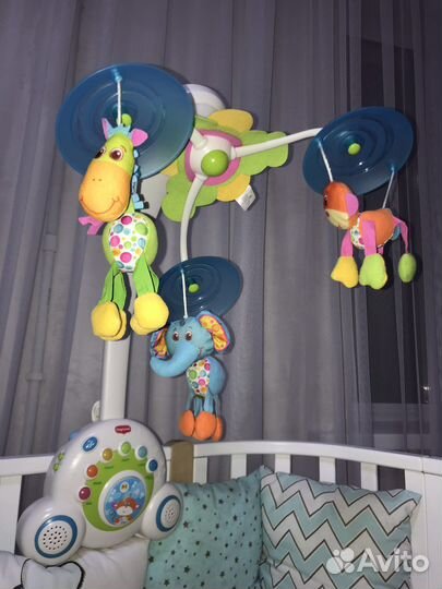 Детский мобиль в кроватку