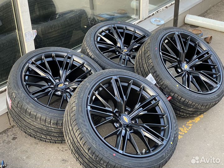 Колеса для Comaro r20 диски +шины