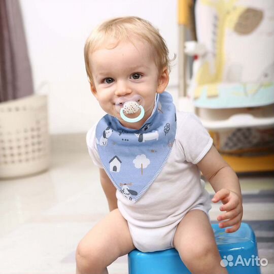 Новые слюнявчики