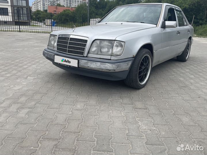 Mercedes-Benz W124 2.2 AT, 1993, 340 000 км