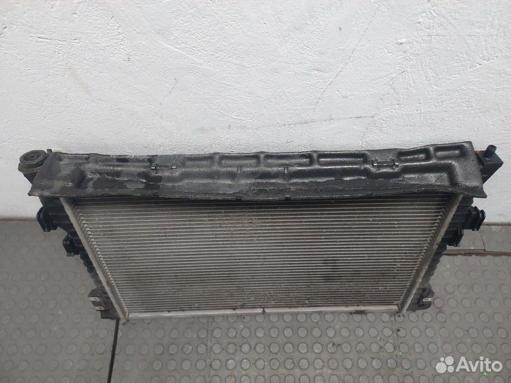 Радиатор охлаждения двигателя Ford Explorer, 2011