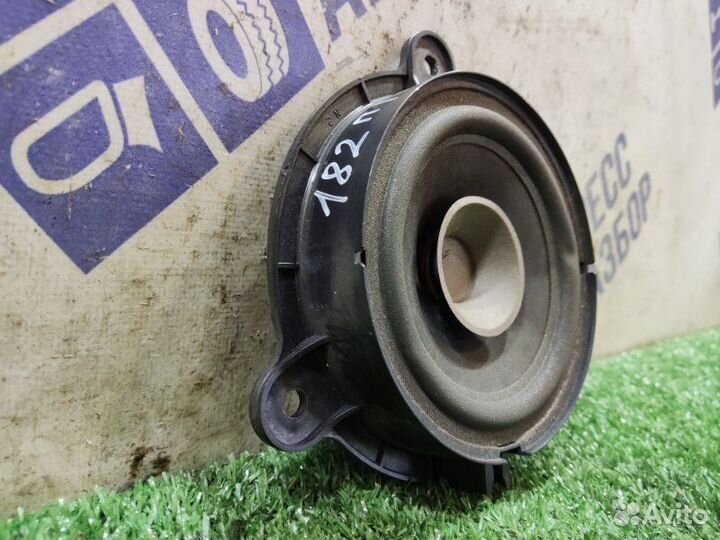 Динамик передний правый Renault Fluence седан 1.6