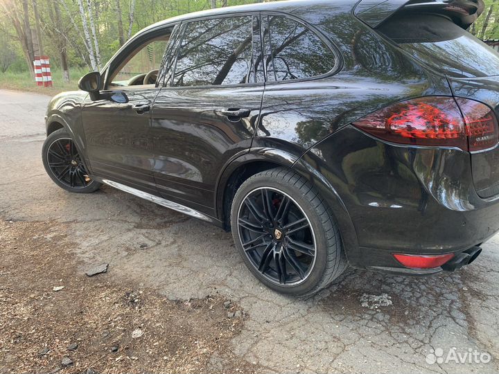Porsche Cayenne GTS 4.8 AT, 2012, 190 000 км
