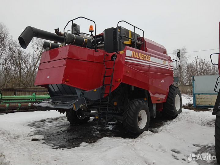 Зерноуборочный комбайн полесье GS 12