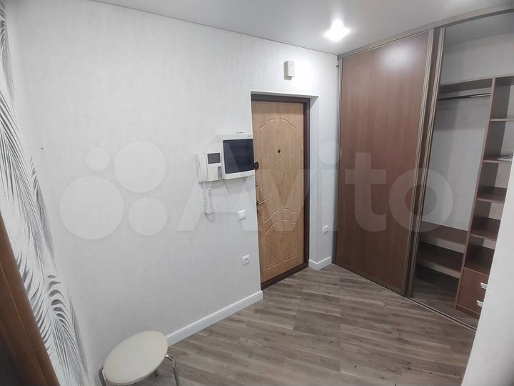 2-к. квартира, 70,2 м², 6/17 эт.