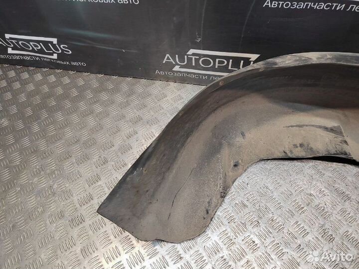 Подкрылок задний правый Mercedes Benz C 230 2.3 M