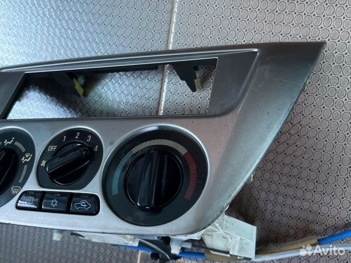 Блок управление отопителем/кондиционер Lancer 9