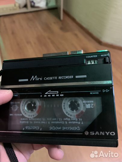 Кассетный плеер Sanyo m1120