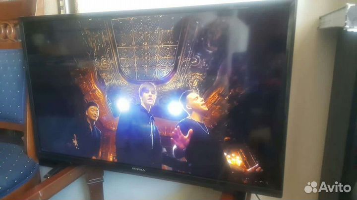 Телевизор 32