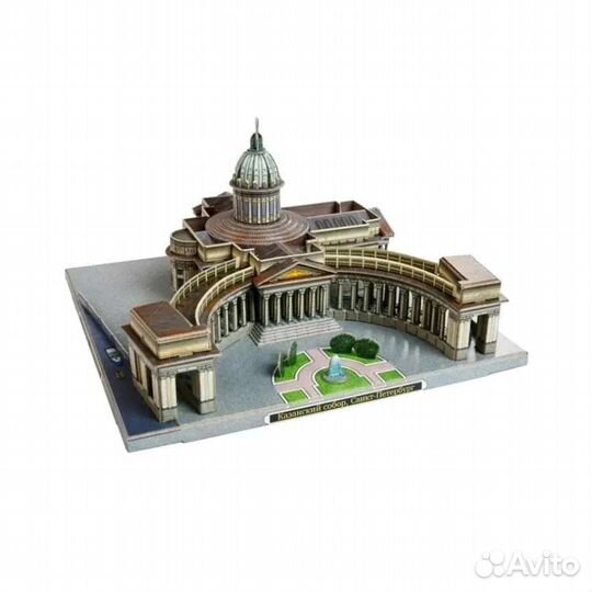 Бумажный модель Казанского собора