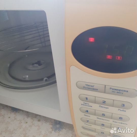 Микроволновая печь / соковыжималка / тостер