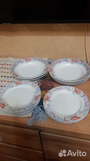Фарфоровые тарелки
