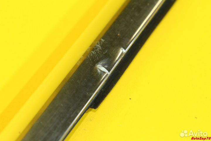 VW Phaeton Молдинг двери задней правой