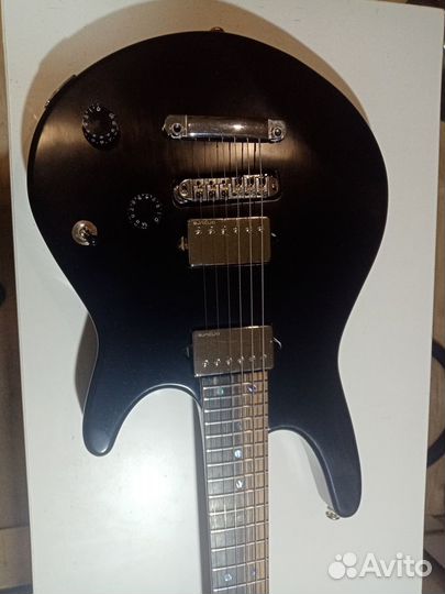 Чорная гитара