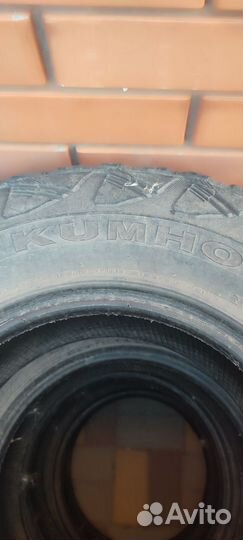 Kumho Road Venture M/T KL71 235/75 R15