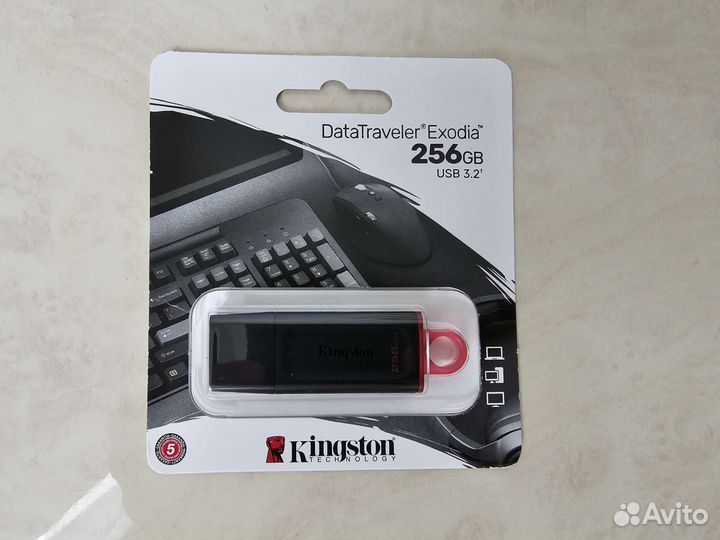 USB-флэшка 256 гб