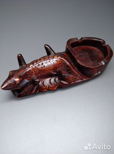 Пепельница деревянная резная ящерица Азия