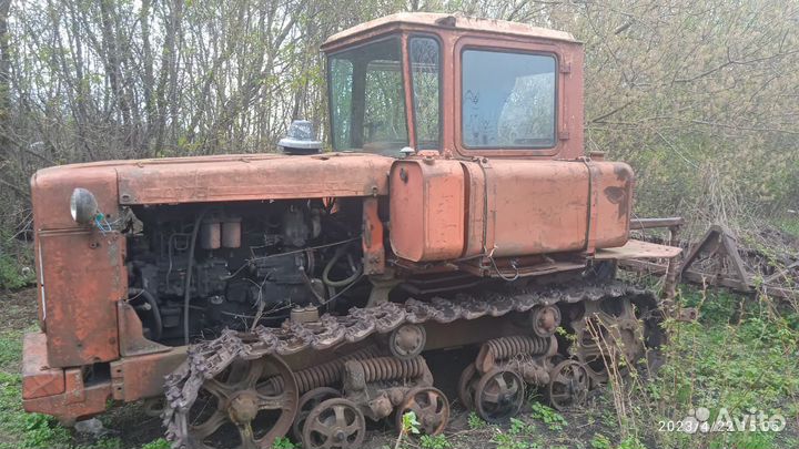 Трактор ВгТЗ ДТ-75, 1990