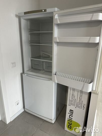 Холодильник бу indesit