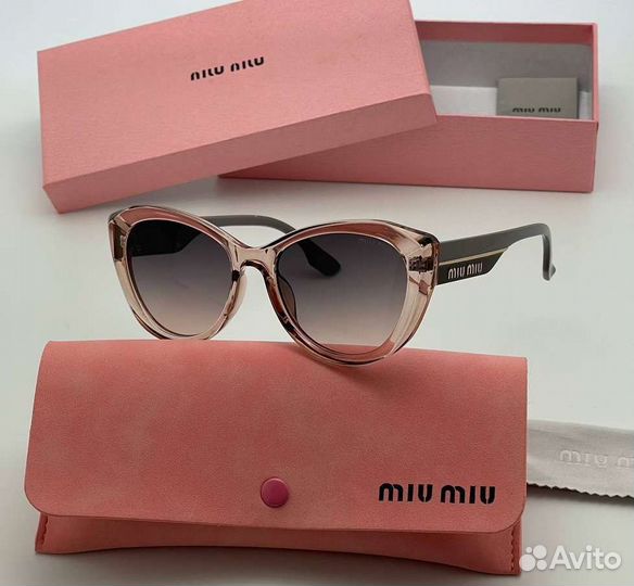 Женские солнцезащитные очки miu miu