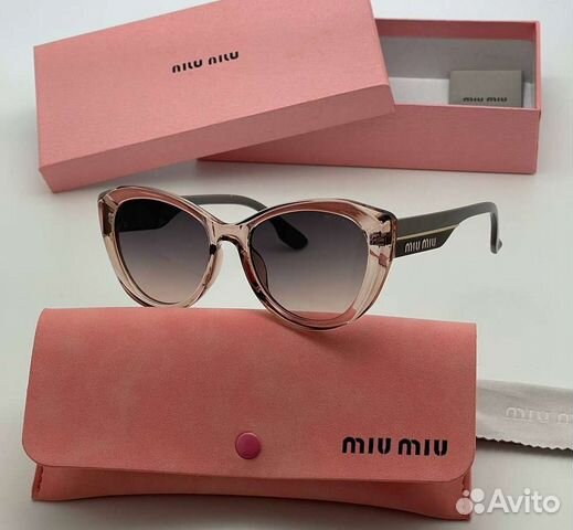 Женские солнцезащитные очки miu miu