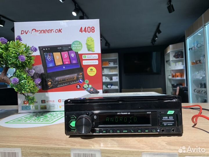 Магнитола с выдвижным экраном Pioneer 3/32GB