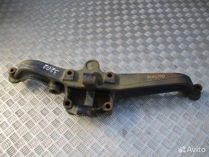 Кронштейн пневморессоры задний правый MAN 81436303