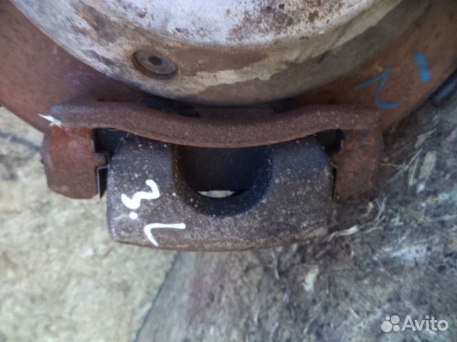 Суппорт задний левый Kia Sorento 2 XM