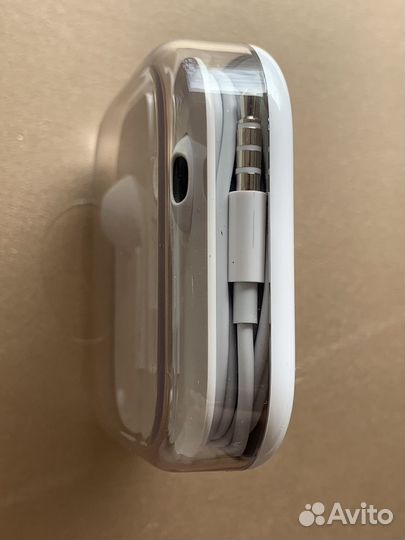 Apple EarPods (3.5mm Headphone Plug)