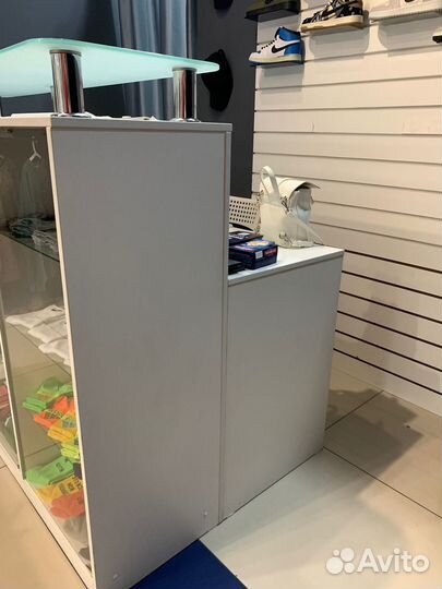 Ресепшен, стойка администратора