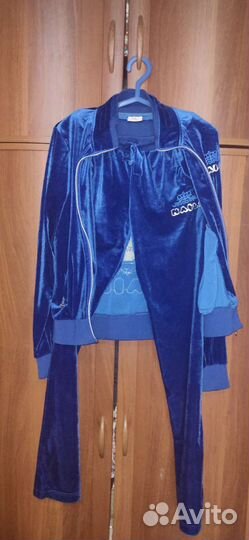 Васильковый женский спортивный костюм