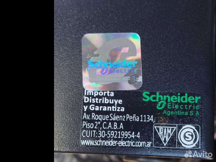 Ибп APC Smart-UPS 1000VA/700 2018год