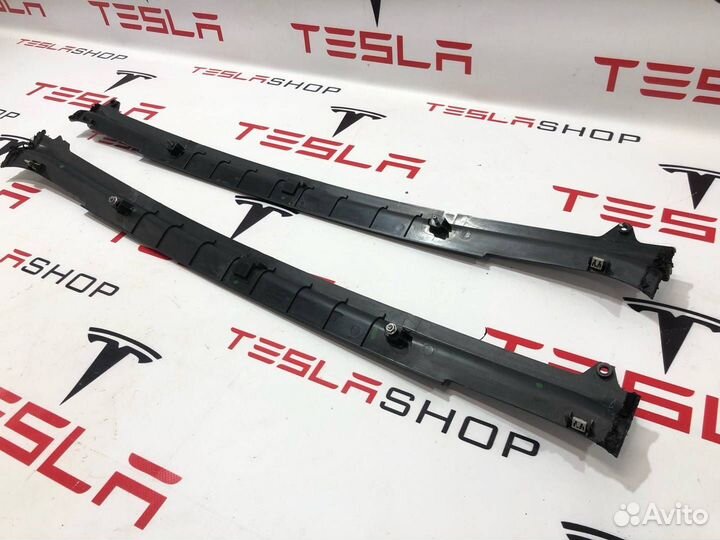 Кронштейн крепления Tesla Model X 2018