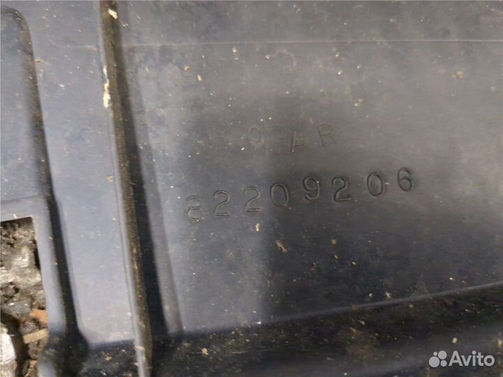 Решетка радиатора Jeep Grand Cherokee, 2005