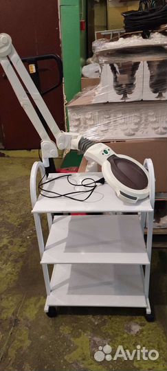 Столик металлический