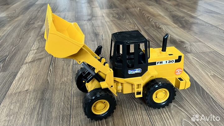 Bruder строительная техника