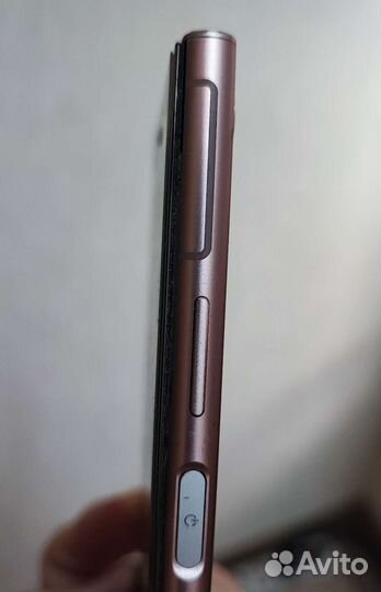 Смартфон Sony Xperia XZ1