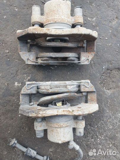 Форд фокус 2.авторазбор.суппорт передний