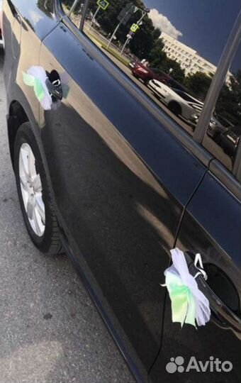 Свадебные украшения на машину