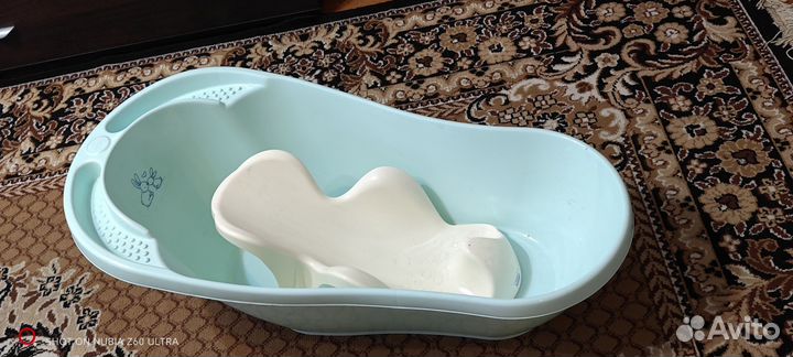 Ванночка для купания с горкой