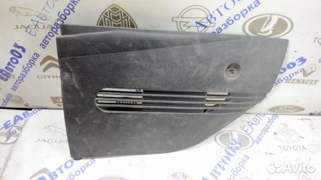 Накладка декоративная правая на консоль Ford Fusio