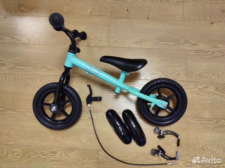 Беговел с тормозом