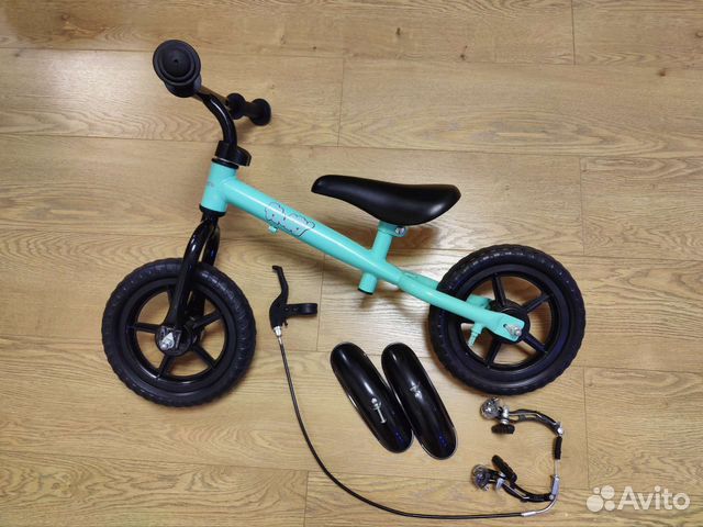 Беговел с тормозом