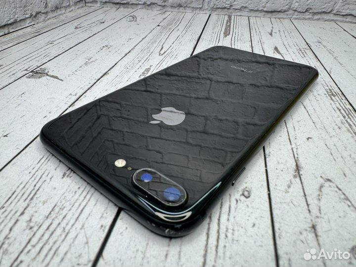 iPhone 8 Plus, 64 ГБ