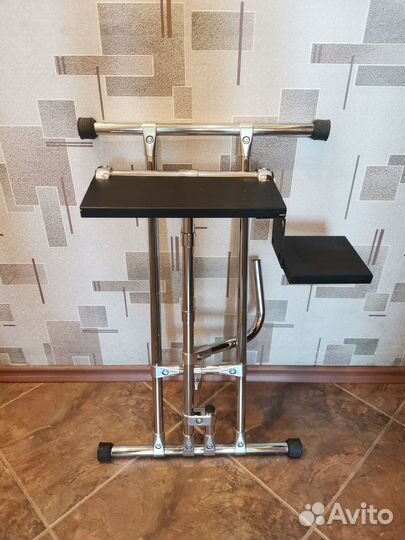 Стойка для игрового руля